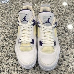 Jordan 4 Retro, Metallic Purple (Men’s 11, Never Worn)